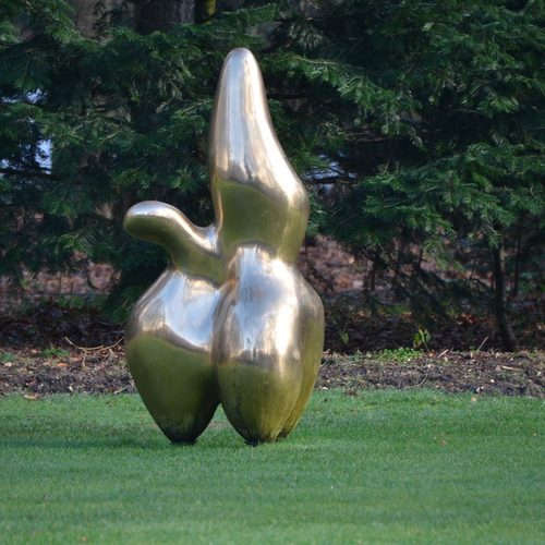 Hoge Veluwe Holland, sculpture garden, Hans Arp, Berger de nuages, 1953 - panoramio — Biomorphic Shapes