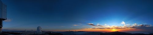 Crepuscular rays over Paranal Observatory, Chile — Color Temperature